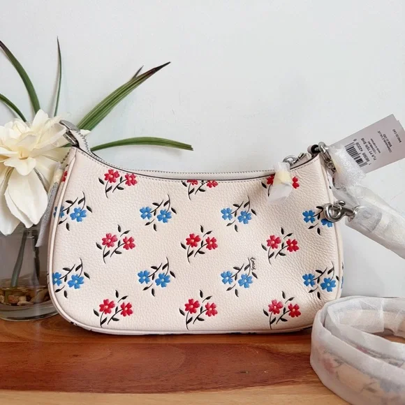 NWT Coach Teri Shoulder Bag With Floral Print - Picture 4 of 6